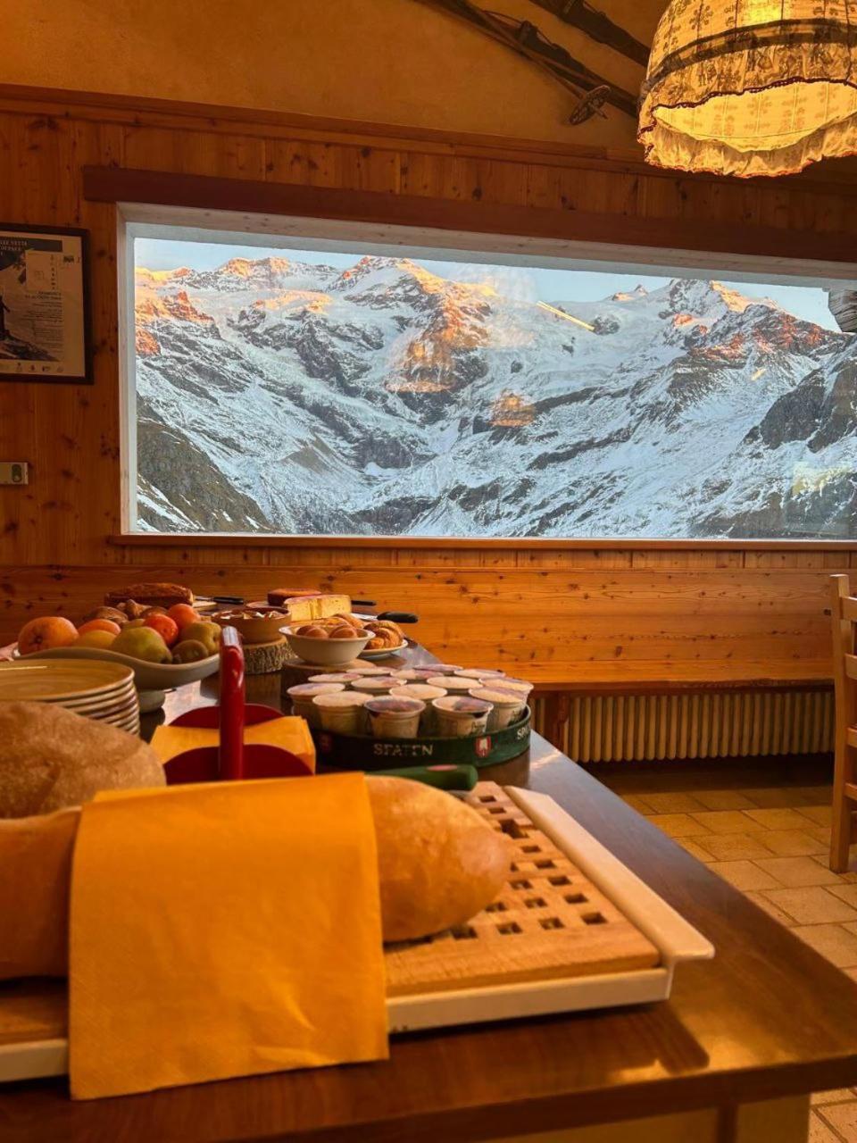 Albergo Ristoro Sitten - 2300 Mt Gressoney-la-Trinité Buitenkant foto